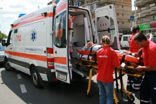 O zi din viața unui medic de pe ambulanță la Telenești: fără condiții de muncă și fără pauze