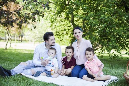 Olga Manciu nu se mai simte acasă în Moldova. Oare familia sa are planuri de emigrare?