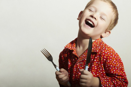 Ce ar trebui să mănânce cei mici, pentru a fi sănătoși și fericiți