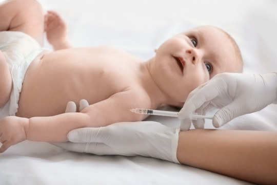 Antibioticele pot reduce eficacitatea vaccinurilor la bebeluși și copii, spune un nou studiu