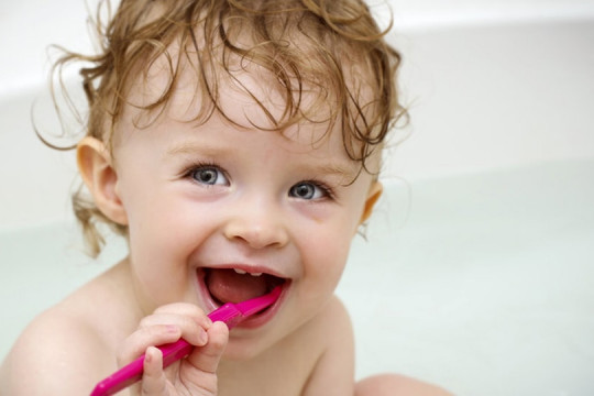 5 cele mai frecvente întrebări despre igiena orală a copiilor