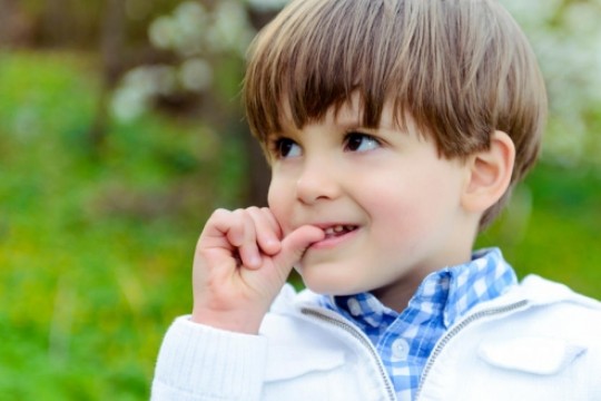 Rosul unghiilor poate aduce beneficii sănătății copiilor