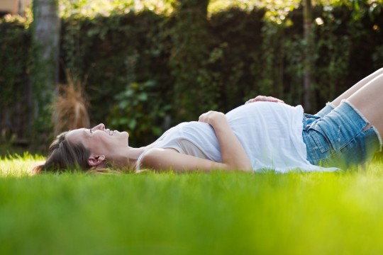 Cum să rezişti căldurii în timpul sarcinii