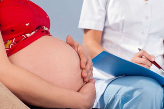 Hemoroizii – o problemă pentru gravide și femeile care au născut, dar care poate fi depășită
