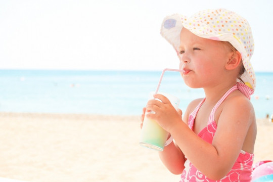 Băuturi sănătoase de vară, pentru bebeluși și copii