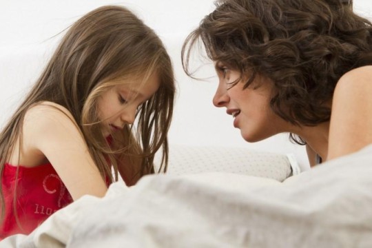 Masturbarea la copii trebuie să îngrijoreze părinții? Psihoterapeutul răspunde